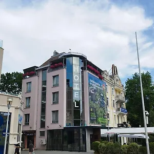 Hotel Family Opera Plaza- Former